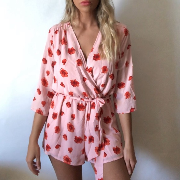 Lulus Pants - •Lulu’s• Valentines floral romper